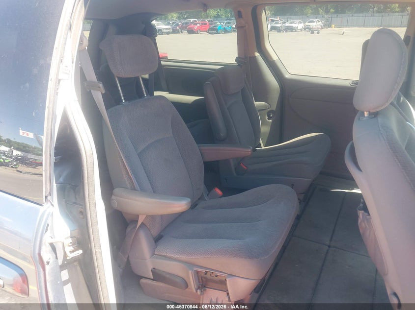 2006 Chrysler Town & country VIN 2A4GP44R26R659958 IAAI salvage auction — REAR END, Clear (Utah), sold $275 on 2026-07-09 (photo 8)