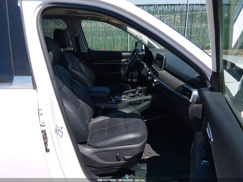 2022 Kia Telluride VIN 5XYP34HC0NG213432 IAAI salvage auction — HAIL, Salvage (Kansas), sold $9,550 on 2026-09-04 (photo 5)
