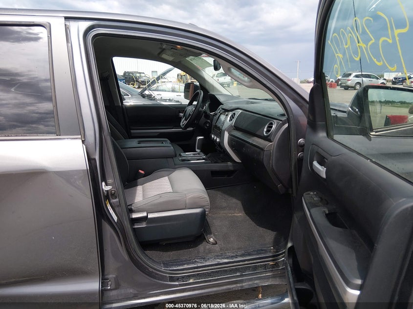2015 Toyota Tundra VIN 5TFDY5F19FX477839 IAAI salvage auction — RIGHT SIDE, Salvage (Missouri), sold $9,600 on 2026-07-23 (photo 5)