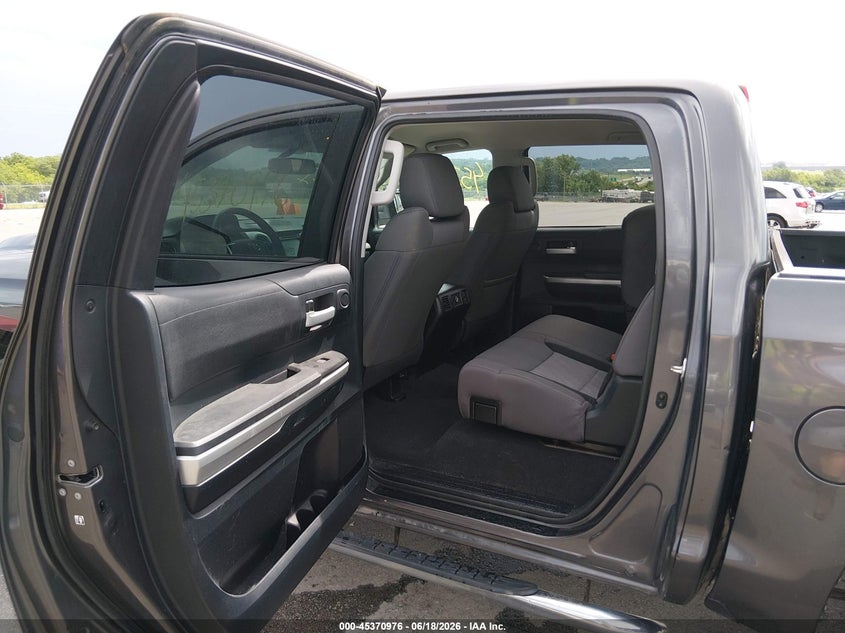 2015 Toyota Tundra VIN 5TFDY5F19FX477839 IAAI salvage auction — RIGHT SIDE, Salvage (Missouri), sold $9,600 on 2026-07-23 (photo 8)