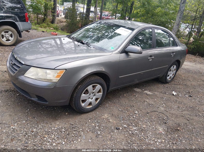 2010 Hyundai Sonata VIN 5NPET4AC9AH585422 IAAI salvage auction — NORMAL WEAR, Clear (Virginia), sold $525 on 2026-07-14 (photo 2)