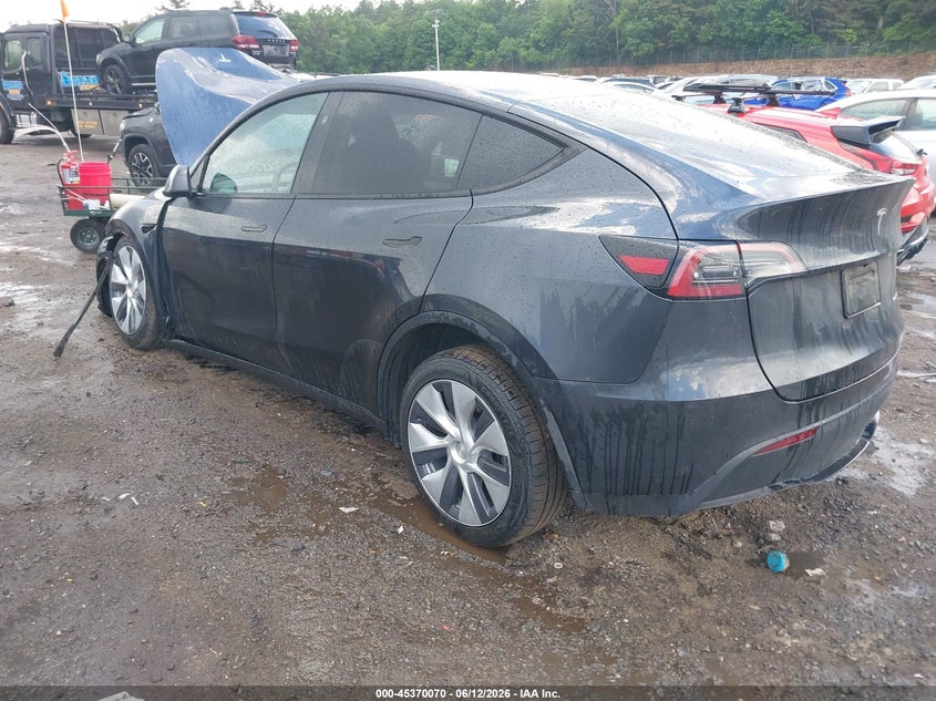 2024 Tesla Model y VIN 7SAYGDEE1RA225939 IAAI salvage auction — FRONT END, Salvage (Massachusetts), sold $11,225 on 2026-07-30 (photo 3)