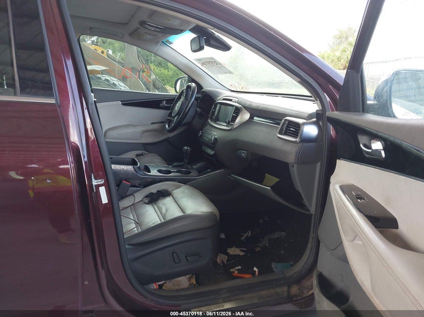 2018 Kia Sorento VIN 5XYPK4A59JG374693 IAAI salvage auction — NORMAL WEAR, Clear (Florida), sold $2,050 on 2026-07-14 (photo 5)