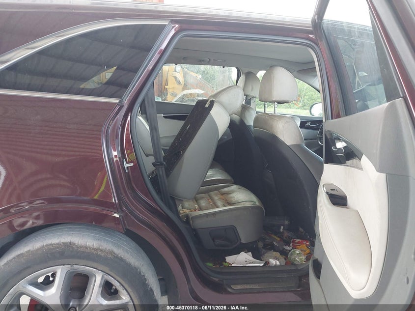 2018 Kia Sorento VIN 5XYPK4A59JG374693 IAAI salvage auction — NORMAL WEAR, Clear (Florida), sold $2,050 on 2026-07-14 (photo 8)