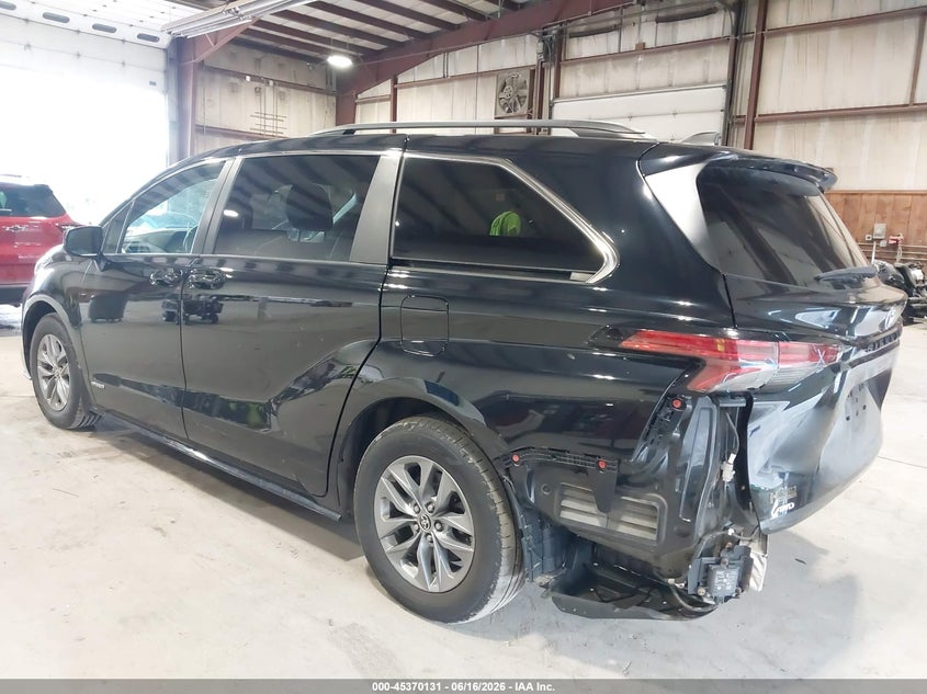 2021 Toyota Sienna VIN 5TDKSKFCXMS032537 IAAI salvage auction — REAR END, Mv-907A (New York), sold $12,650 on 2026-07-15 (photo 3)