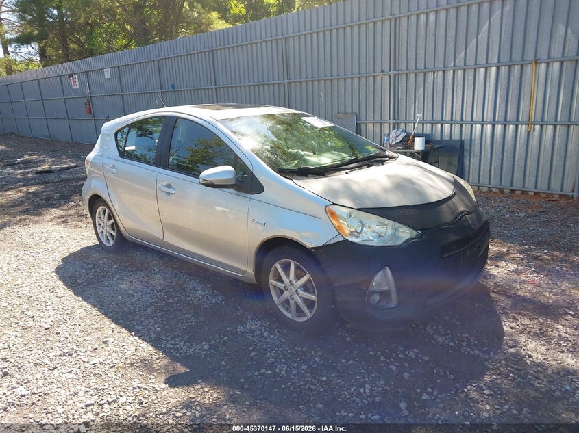 2013 Toyota Prius c VIN JTDKDTB34D1032214 IAAI salvage auction — NORMAL WEAR, Clear (New Jersey), sold $1,100 on 2026-07-08 (photo 1)