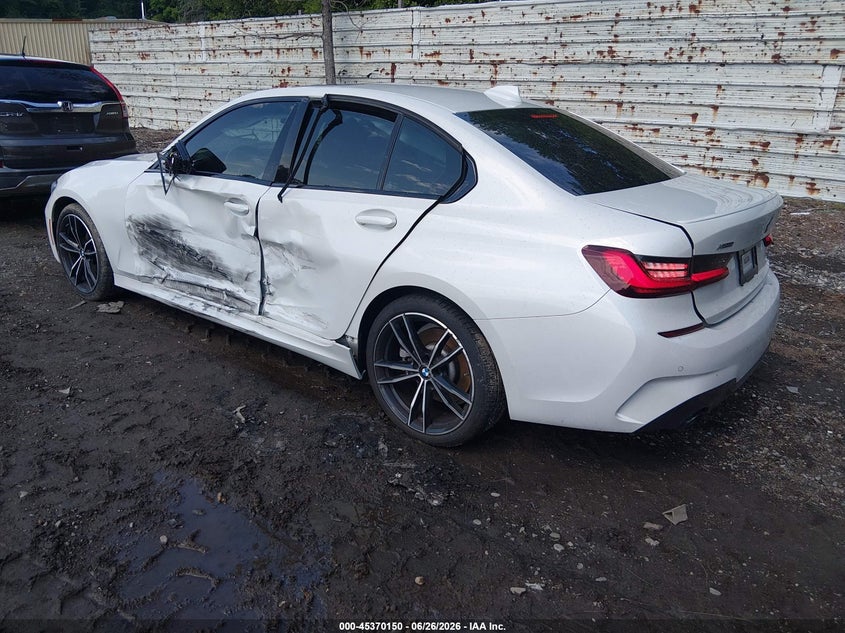 2022 BMW 3er VIN 3MW5R7J09N8C69465 IAAI salvage auction — SIDE, Salvage (Massachusetts), sold $10,300 on 2026-07-29 (photo 3)