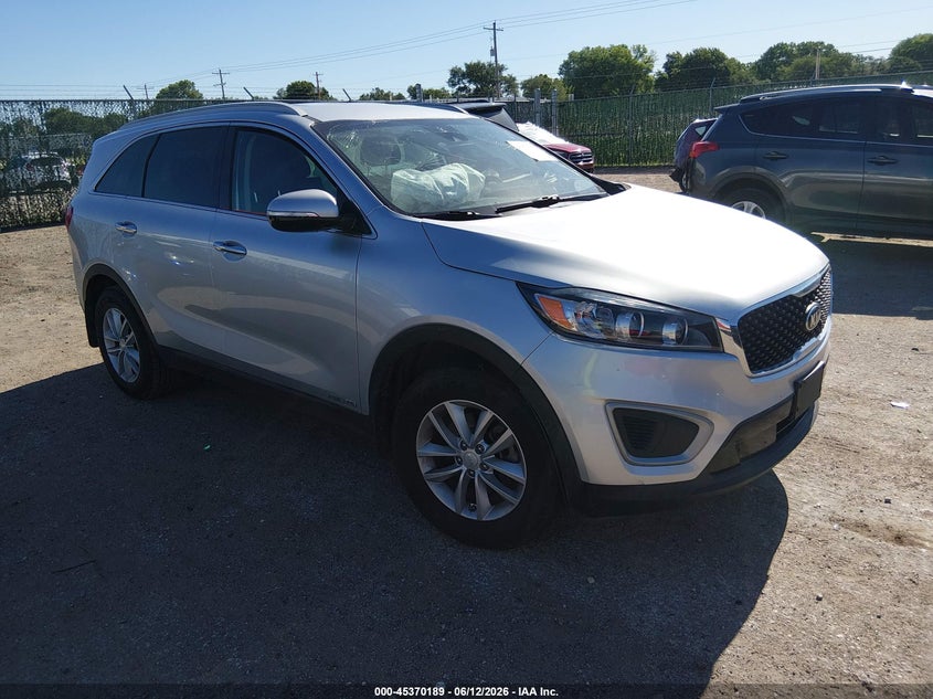 2018 Kia Sorento VIN 5XYPGDA59JG381936 IAAI salvage auction — LEFT FRONT, Salvage (Kansas), sold $1,800 on 2026-07-24 (photo 1)