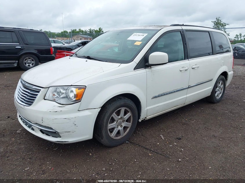 2012 Chrysler Town & country VIN 2C4RC1BG8CR150849 IAAI salvage auction — NORMAL WEAR, Original (Ohio), sold $400 on 2026-07-11 (photo 2)