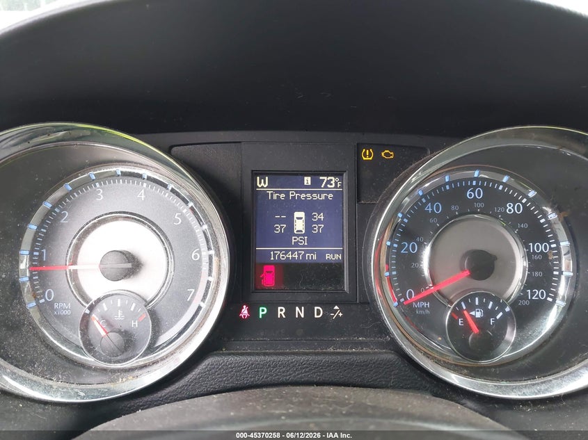2012 Chrysler Town & country VIN 2C4RC1BG8CR150849 IAAI salvage auction — NORMAL WEAR, Original (Ohio), sold $400 on 2026-07-11 (photo 7)