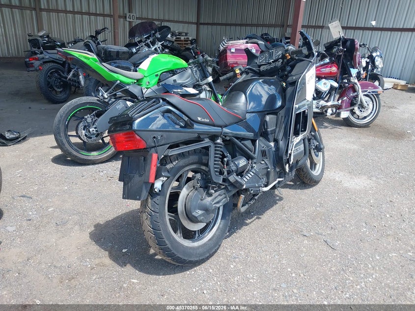 1992 BMW K75 VIN WB1057308N6229016 IAAI salvage auction — RIGHT SIDE, Clear (Michigan), sold $50 on 2026-07-08 (photo 4)