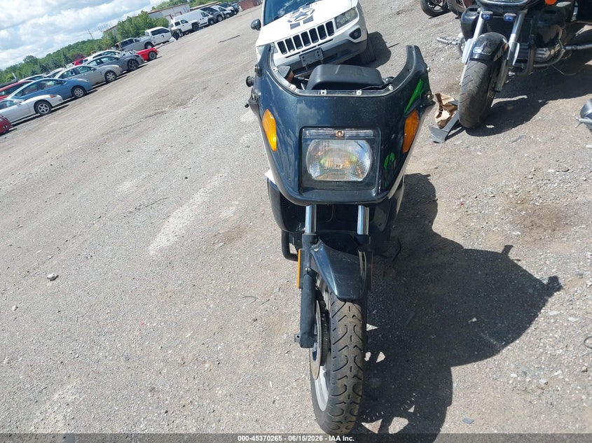 1992 BMW K75 VIN WB1057308N6229016 IAAI salvage auction — RIGHT SIDE, Clear (Michigan), sold $50 on 2026-07-08 (photo 5)