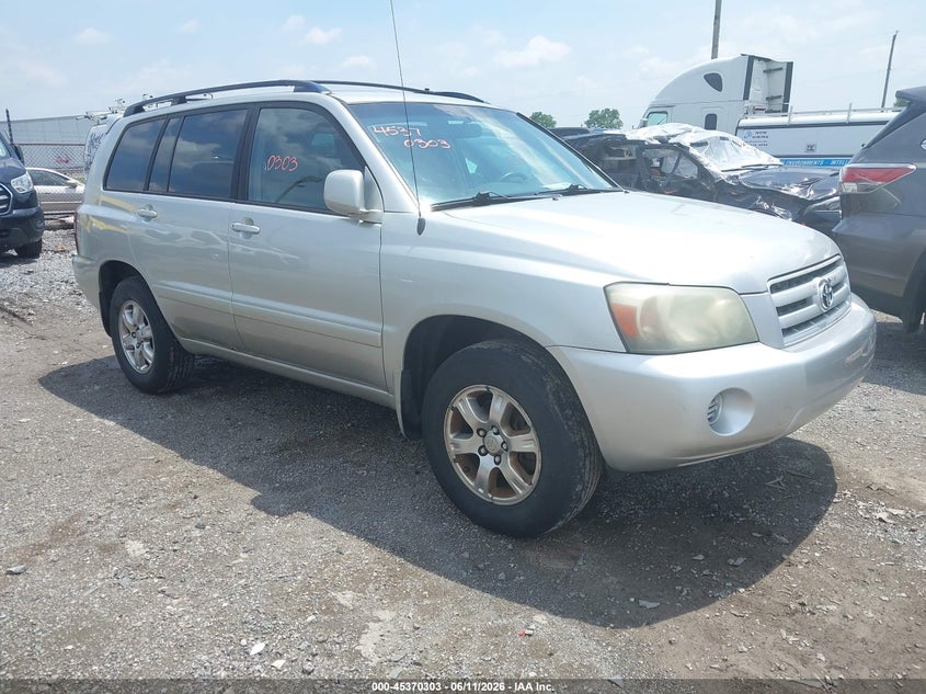 2004 Toyota Highlander VIN JTEEP21A840018574 IAAI salvage auction — NORMAL WEAR, Clear (Pennsylvania), sold $725 on 2026-07-08 (photo 1)