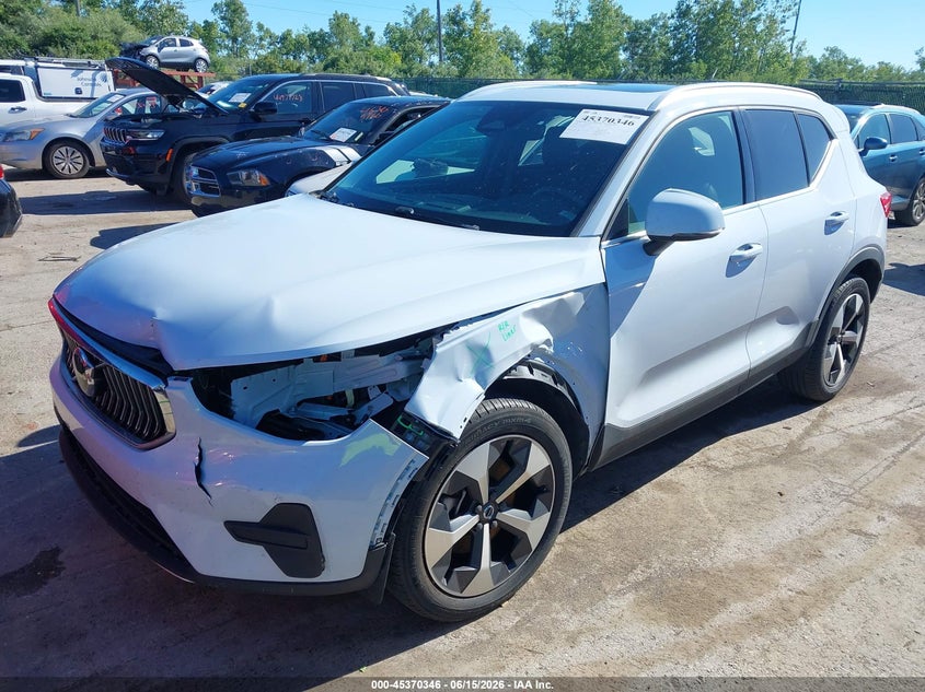 2024 Volvo Xc40 VIN YV4L12UK0R2311735 IAAI salvage auction — LEFT SIDE, Salvage Title, sold $10,350 on 2026-08-18 (photo 2)