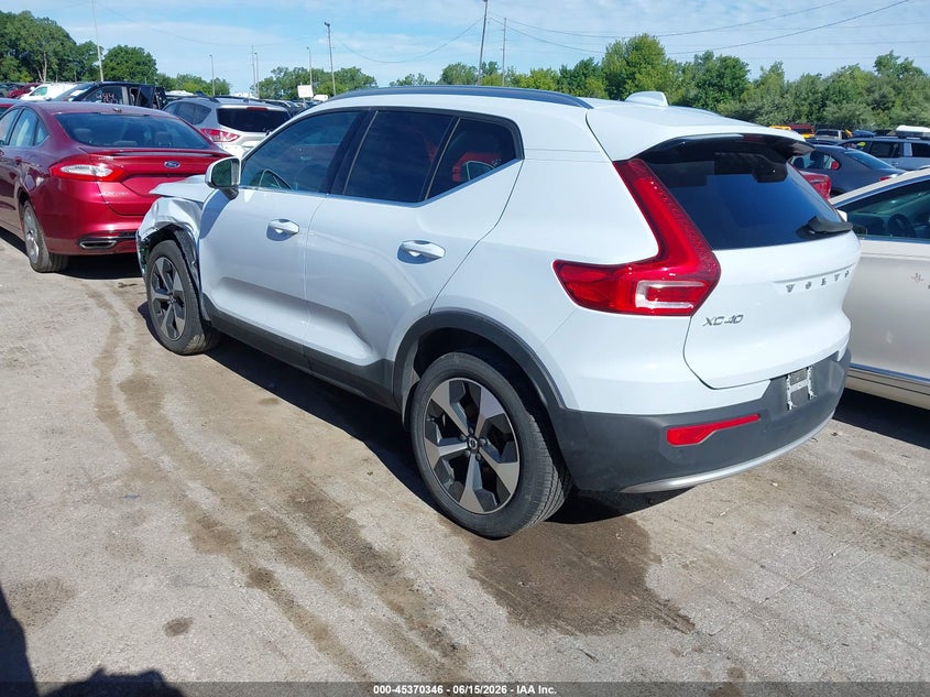 2024 Volvo Xc40 VIN YV4L12UK0R2311735 IAAI salvage auction — LEFT SIDE, Salvage Title, sold $10,350 on 2026-08-18 (photo 3)