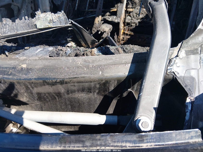 2016 Mini Countryman VIN WMWZB3C55GWR49235 IAAI salvage auction — INTERIOR BURN, Bill Of Sale - Parts Only (Washington), sold $25 on 2026-07-22 (photo 9)