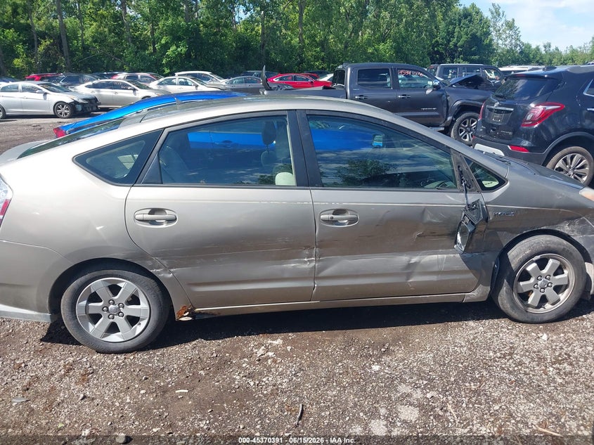 2007 Toyota Prius VIN JTDKB20U177651933 IAAI salvage auction — SIDE, Salvage (Ohio), sold $350 on 2026-07-07 (photo 6)