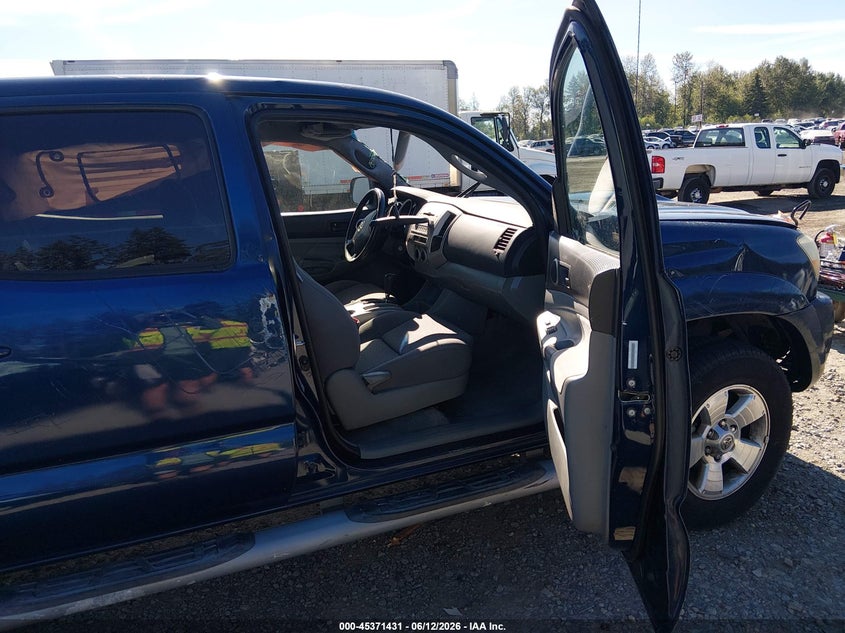 2005 Toyota Tacoma VIN 5TEKU72N65Z141550 IAAI salvage auction — ROLLOVER, Bill Of Sale (Washington), sold $1,300 on 2026-07-08 (photo 5)