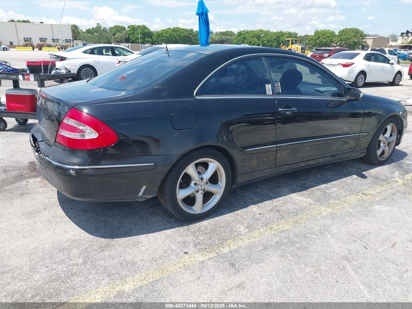 2004 Mercedes-benz Clk-class VIN WDBTJ65J34F091099 IAAI salvage auction — FRONT & REAR, Rebuildable (Florida), sold $375 on 2026-08-06 (photo 4)