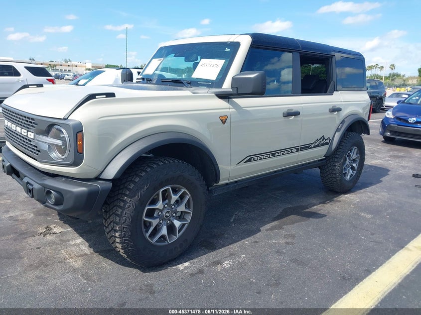 2025 Ford Bronco VIN 1FMEE9BP5SLB12831 IAAI salvage auction — REAR END, Salvage Title, sold $17,600 on 2026-07-30 (photo 2)