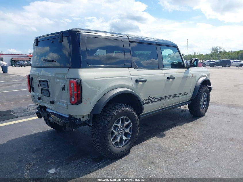 2025 Ford Bronco VIN 1FMEE9BP5SLB12831 IAAI salvage auction — REAR END, Salvage Title, sold $17,600 on 2026-07-30 (photo 4)