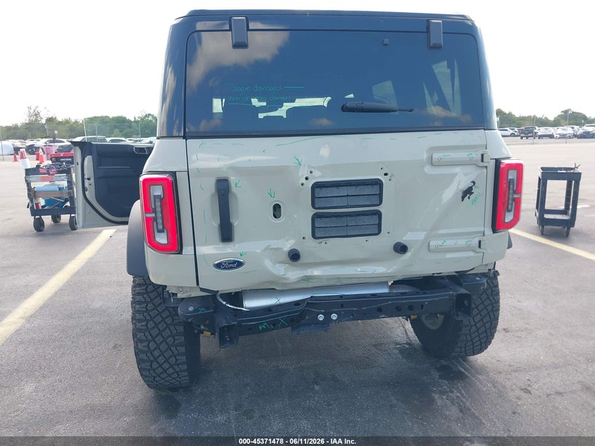 2025 Ford Bronco VIN 1FMEE9BP5SLB12831 IAAI salvage auction — REAR END, Salvage Title, sold $17,600 on 2026-07-30 (photo 6)