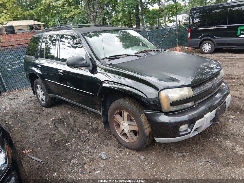 2005 Chevrolet Trailblazer VIN 1GNDT13S152192883 IAAI salvage auction — NORMAL WEAR, Clear (Virginia), sold $425 on 2026-07-09 (photo 1)