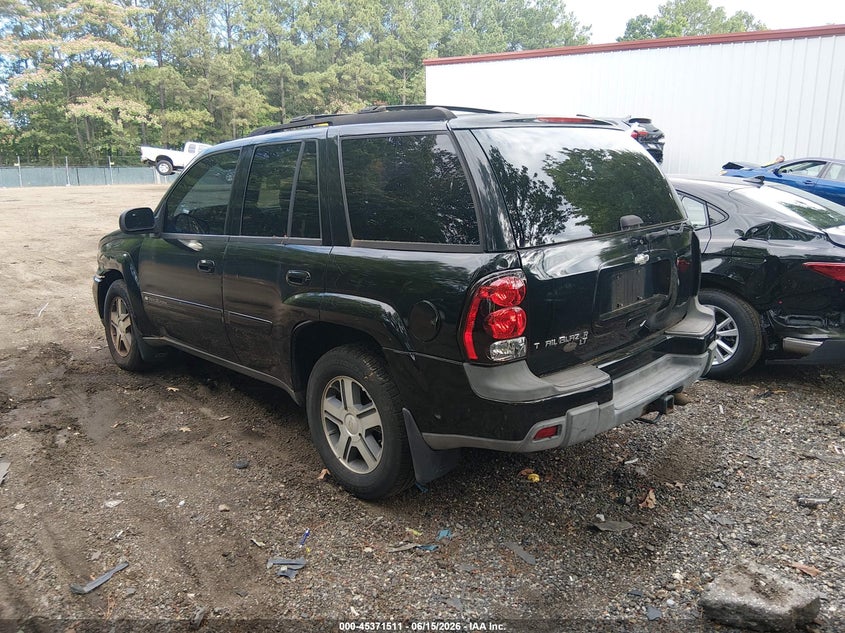 2005 Chevrolet Trailblazer VIN 1GNDT13S152192883 IAAI salvage auction — NORMAL WEAR, Clear (Virginia), sold $425 on 2026-07-09 (photo 3)