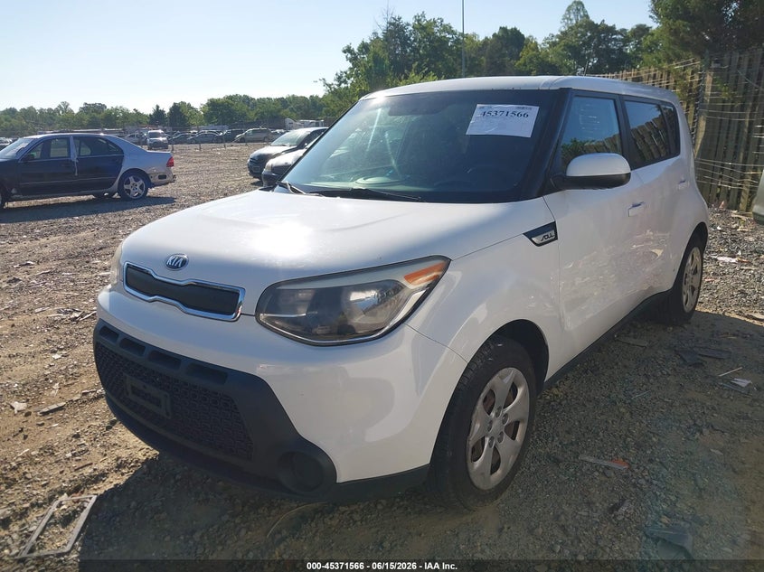 2015 Kia Soul VIN KNDJN2A25F7232644 IAAI salvage auction — NORMAL WEAR, Clear (Virginia), sold $875 on 2026-07-06 (photo 2)