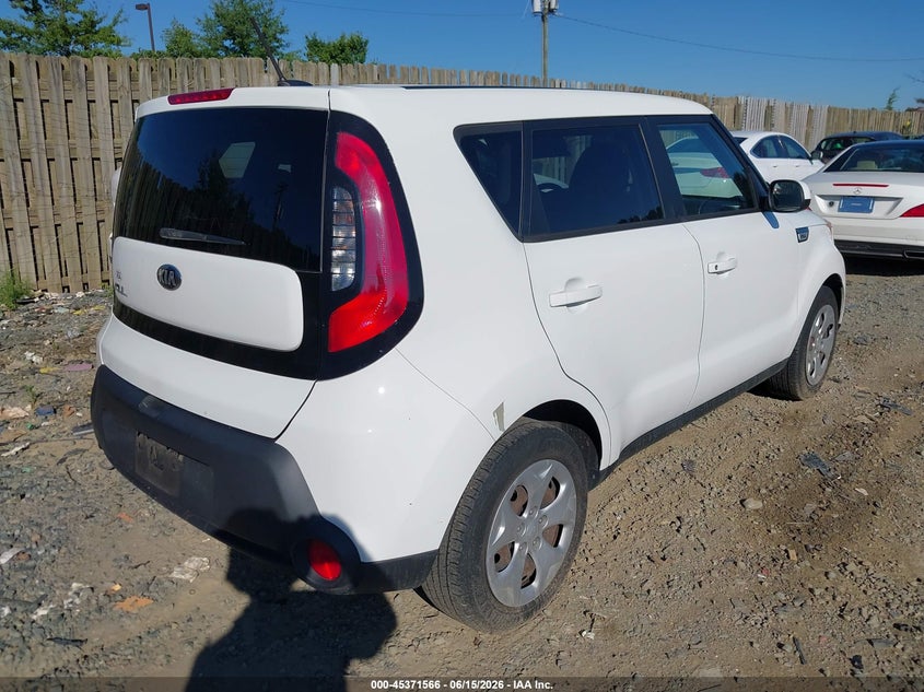 2015 Kia Soul VIN KNDJN2A25F7232644 IAAI salvage auction — NORMAL WEAR, Clear (Virginia), sold $875 on 2026-07-06 (photo 4)