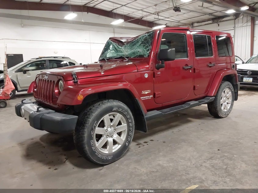 2013 Jeep Wrangler / VIN 1C4BJWEG2DL552442 IAAI salvage auction — ROOF, Salvage (Iowa), sold $3,200 on 2026-07-25 (photo 2)