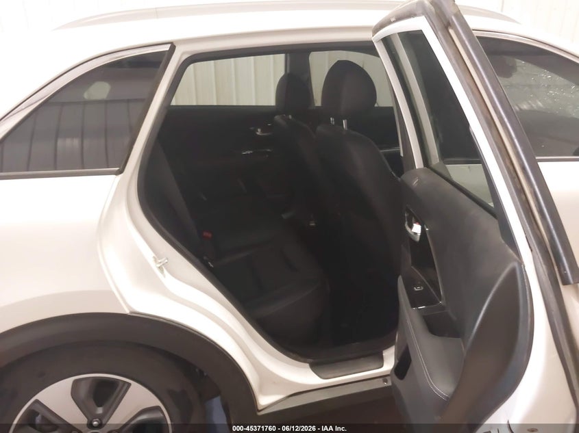 2019 Kia Niro VIN KNDCC3LCXK5219940 IAAI salvage auction — FRONT END, Regular (South Dakota), sold $2,300 on 2026-07-28 (photo 8)