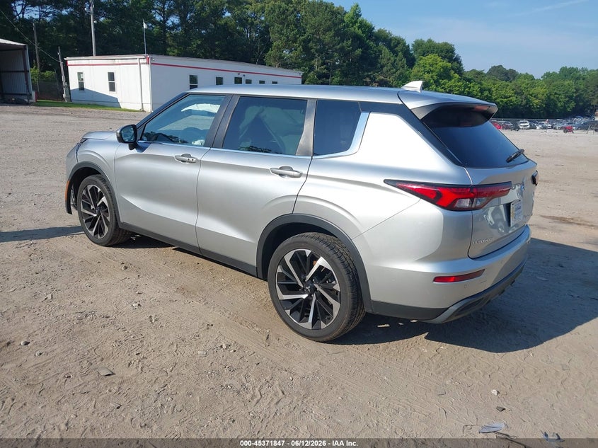 2022 Mitsubishi Outlander VIN JA4J4UA81NZ044154 IAAI salvage auction — FRONT END, Salvage (Georgia), sold $7,450 on 2026-08-21 (photo 3)