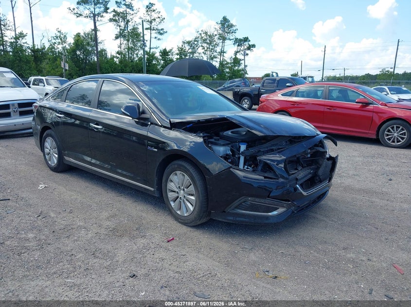 2016 Hyundai VIN KMHE24L15GA012768 IAAI salvage auction — FRONT END, Clear (Florida), sold $1,675 on 2026-07-07 (photo 1)