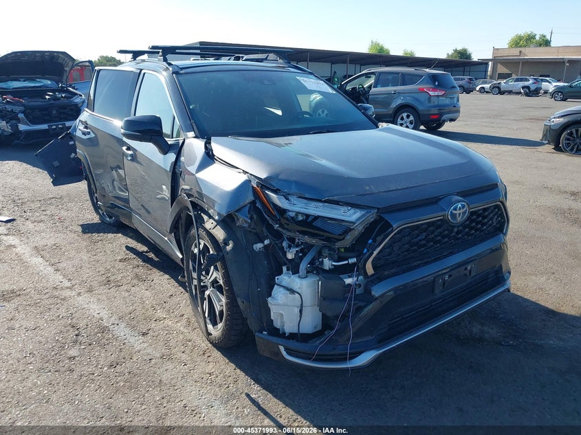 2022 Toyota Rav 4 VIN JTMFB3FV4ND080038 IAAI salvage auction — REAR END, Salvage (California), sold $7,650 on 2026-07-22 (photo 1)