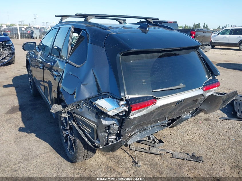 2022 Toyota Rav 4 VIN JTMFB3FV4ND080038 IAAI salvage auction — REAR END, Salvage (California), sold $7,650 on 2026-07-22 (photo 3)