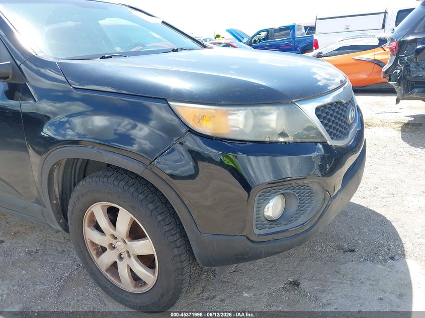 2011 Kia Sorento VIN 5XYKT4A10BG118688 IAAI salvage auction — NORMAL WEAR, Original (Texas), sold $1,000 on 2026-07-13 (photo 6)