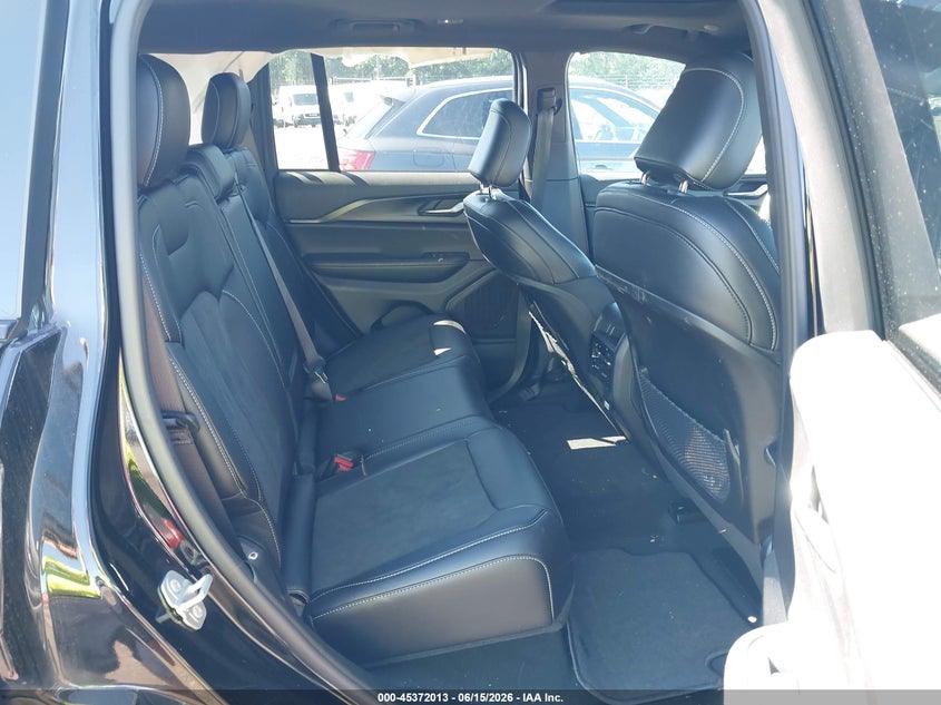 2025 Jeep Grand cherokee VIN 1C4RJHAGXS8741470 IAAI salvage auction — LEFT SIDE, Salvage Title, sold $18,900 on 2026-07-30 (photo 8)