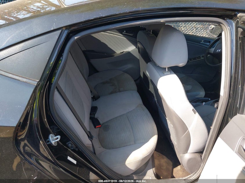 2017 Hyundai Accent VIN KMHCT4AEXHU375397 IAAI salvage auction — NORMAL WEAR, Clear (Virginia), sold $1,000 on 2026-07-16 (photo 8)