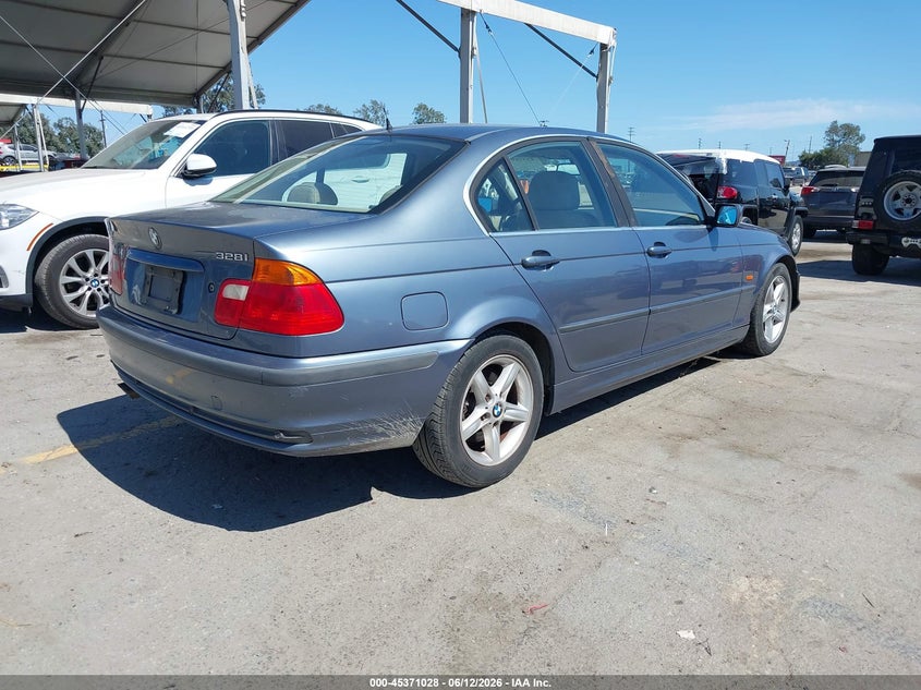 2000 BMW 3er VIN WBAAM5343YJR61179 IAAI salvage auction — FRONT END, Salvage (California), sold $275 on 2026-07-22 (photo 4)