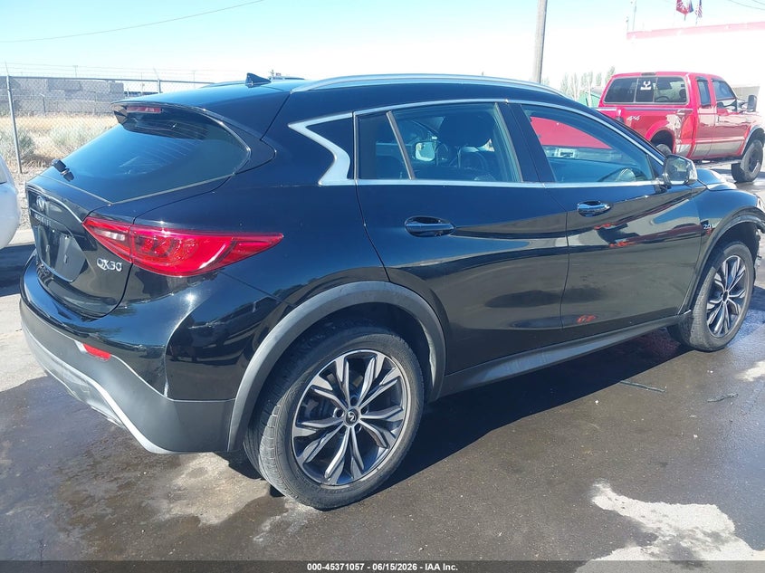 2017 Infiniti Qx30 VIN SJKCH5CRXHA025567 IAAI salvage auction — FRONT END, Salvage (Idaho), sold $1,050 on 2026-07-09 (photo 4)