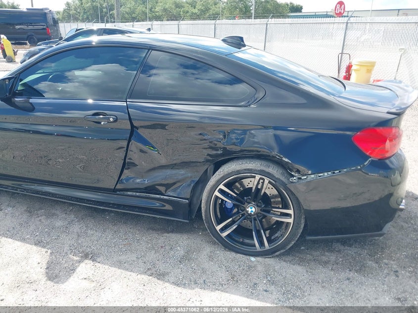 2015 BMW M4 VIN WBS3R9C51FK334526 IAAI salvage auction — SIDE, Salvage Title, sold $17,300 on 2026-07-15 (photo 6)
