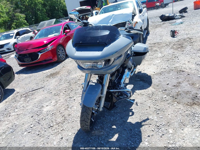 2026 Harley-davidson Road glide VIN 1HD1KH714TB619123 IAAI salvage auction — ALL OVER, Wait Title, sold $13,500 on 2026-08-19 (photo 5)