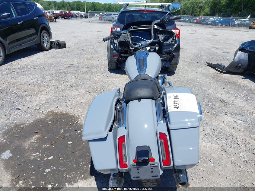 2026 Harley-davidson Road glide VIN 1HD1KH714TB619123 IAAI salvage auction — ALL OVER, Wait Title, sold $13,500 on 2026-08-19 (photo 6)