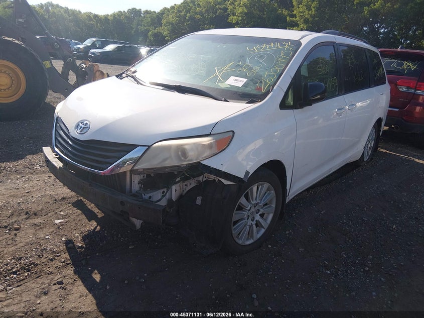 2013 Toyota Sienna VIN 5TDJK3DC4DS054005 IAAI salvage auction — LEFT & RIGHT, Salvage Title, sold $25 on 2026-07-21 (photo 2)