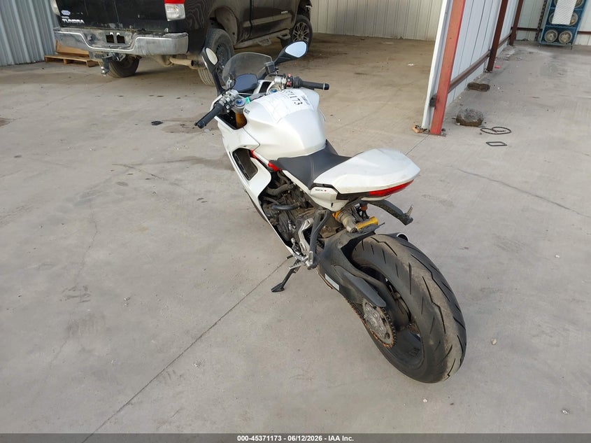 2021 Ducati Supersport VIN ZDMVABDS8MB000403 IAAI salvage auction — RIGHT FRONT, Original (Texas), sold $5,200 on 2026-08-11 (photo 3)