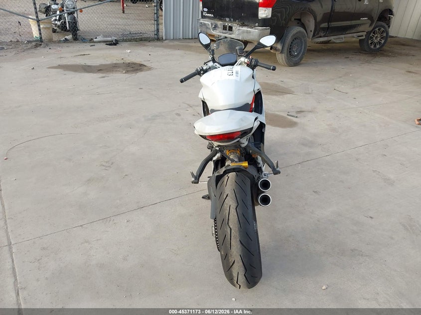 2021 Ducati Supersport VIN ZDMVABDS8MB000403 IAAI salvage auction — RIGHT FRONT, Original (Texas), sold $5,200 on 2026-08-11 (photo 6)