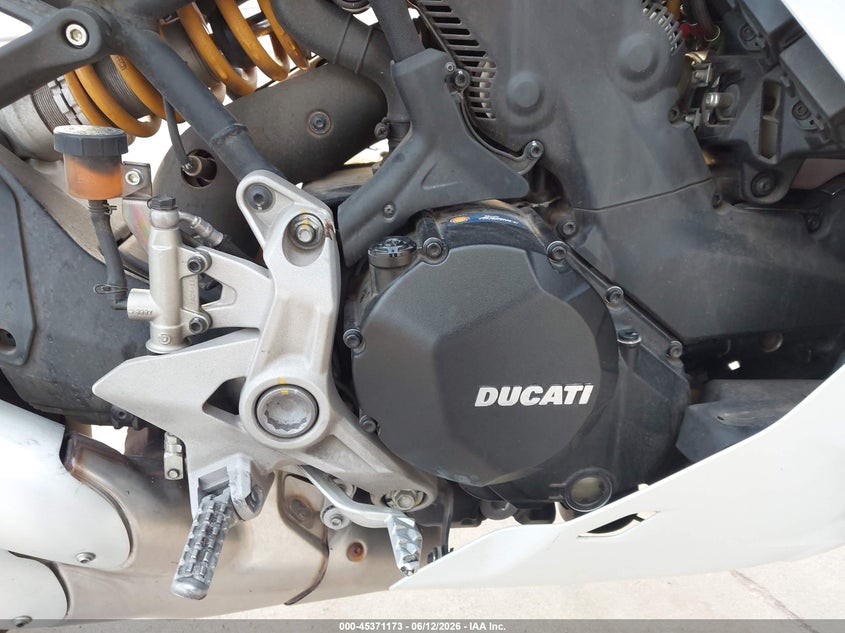 2021 Ducati Supersport VIN ZDMVABDS8MB000403 IAAI salvage auction — RIGHT FRONT, Original (Texas), sold $5,200 on 2026-08-11 (photo 8)