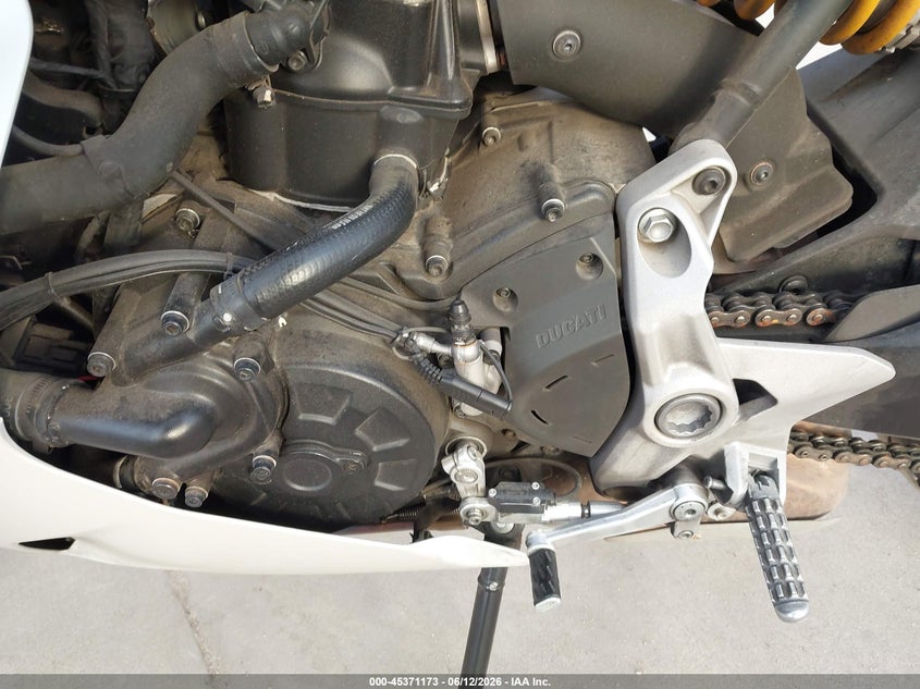 2021 Ducati Supersport VIN ZDMVABDS8MB000403 IAAI salvage auction — RIGHT FRONT, Original (Texas), sold $5,200 on 2026-08-11 (photo 9)