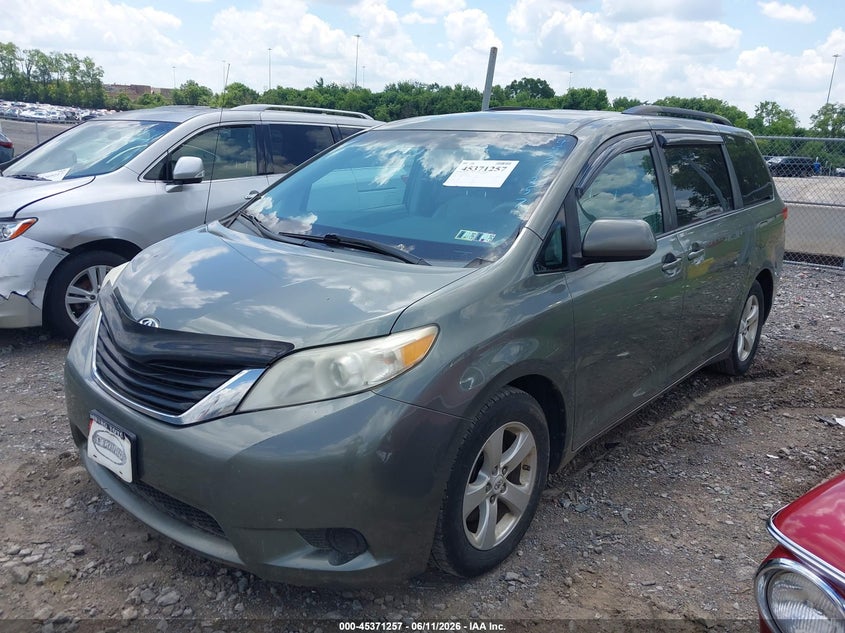 2012 Toyota Sienna VIN 5TDKK3DC3CS223790 IAAI salvage auction — NORMAL WEAR, Clear (Tennessee), sold $1,000 on 2026-07-09 (photo 6)